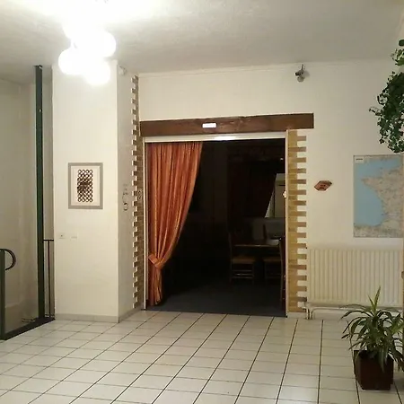 De La Tour 2* Saint-Etienne (Loire)